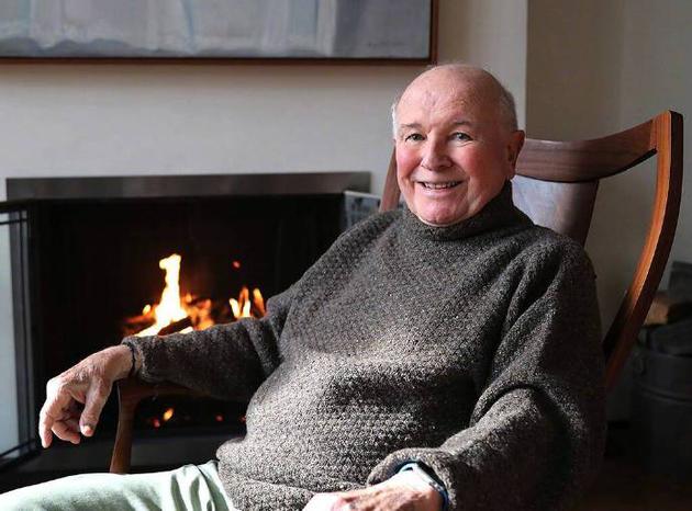 剧作家麦克纳利感染新冠肺炎去世 享年81岁