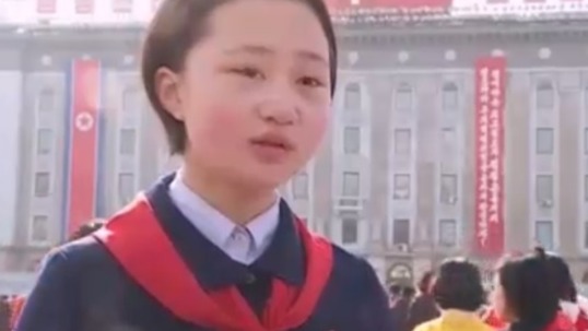 朝鲜中学生充满活力 她们是社会主义强国的生力军