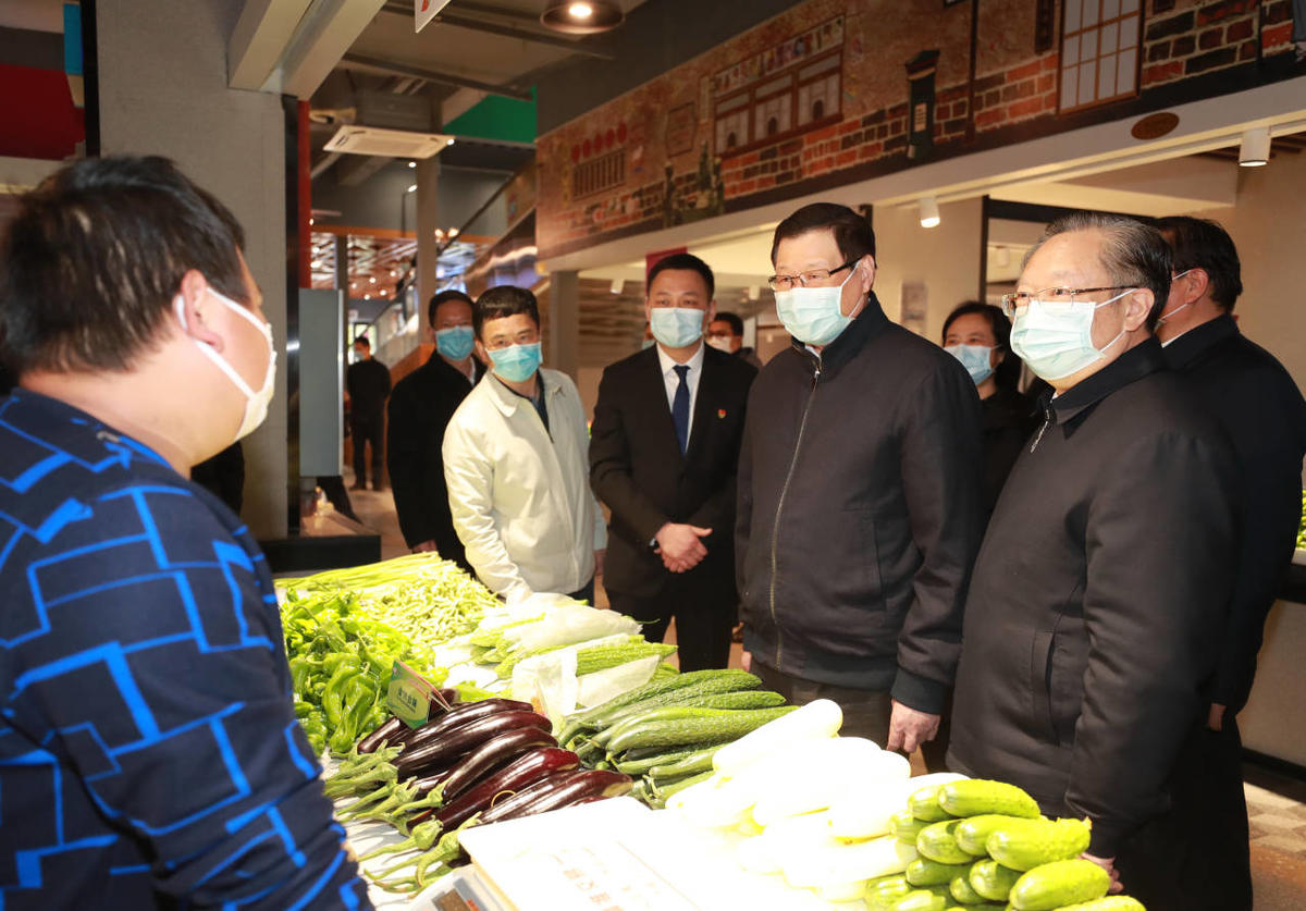 为了推进这件事 湖北省委书记省长参加农贸市场环境消杀