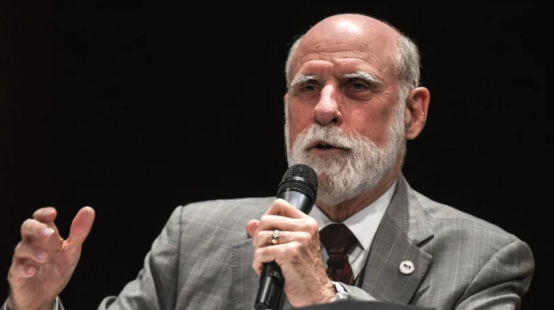 "互联网之父"瑟夫感染新冠肺炎