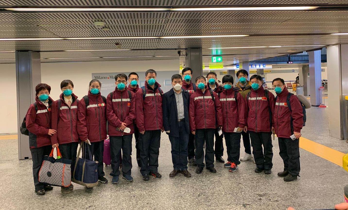 中国第二批赴意抗疫医疗专家组启程回国