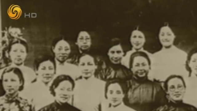 李德全为何要让宋美龄担任战时儿童保育会的理事长?