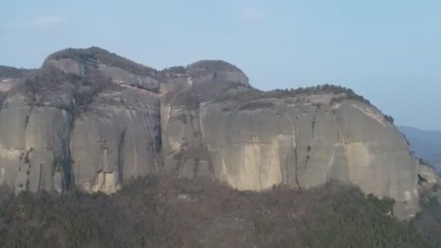 范宽的《溪山行旅图》作品 描绘了照金薛家寨的山势