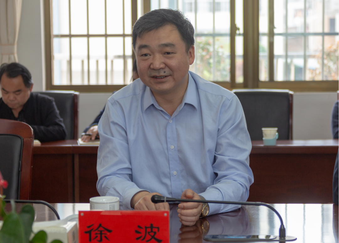 云南文投集团党委书记,董事长陶国相表示,晋宁在区位,文化,环境等方面