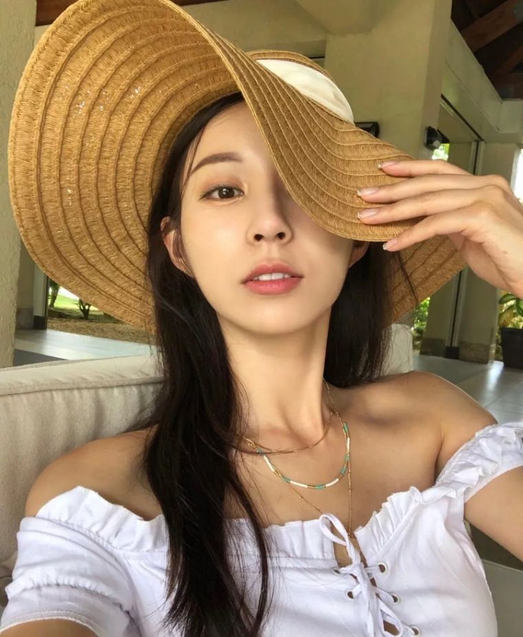 29岁的“韩版张钧甯”成新晋整容模版 凭借好身材高颜值爆红