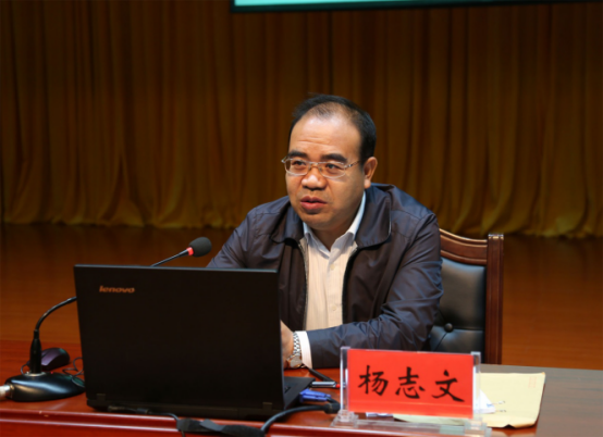 “70后”杨志文，成青海最年轻副省长