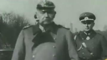 希特勒成德国独裁者之前 兴登堡令其感到惧怕