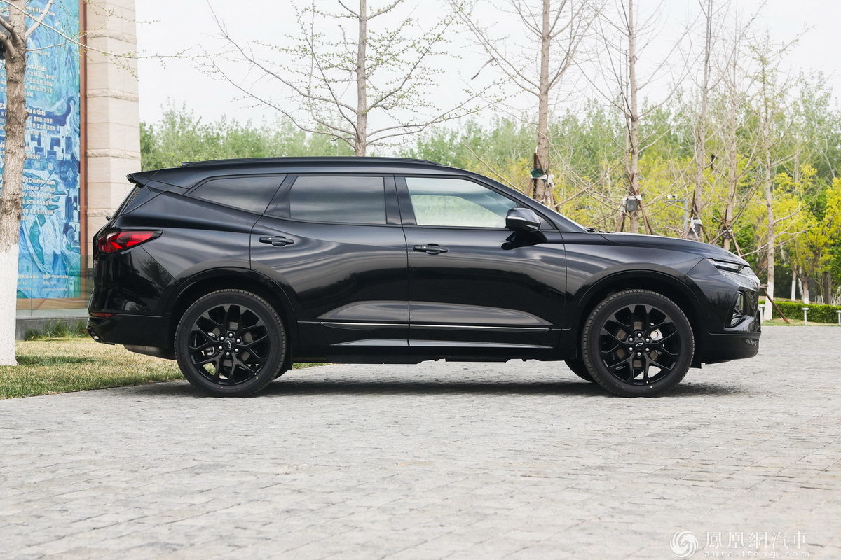 美式大7座suv雪佛兰开拓者上市 售价25.99-32.99万元