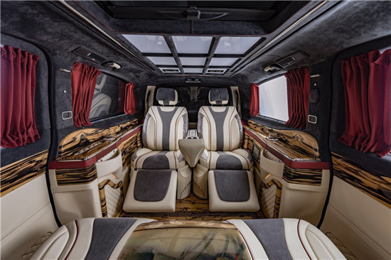 全新代奔驰V260配置评测舒适度提升  咨询热线:15088779054