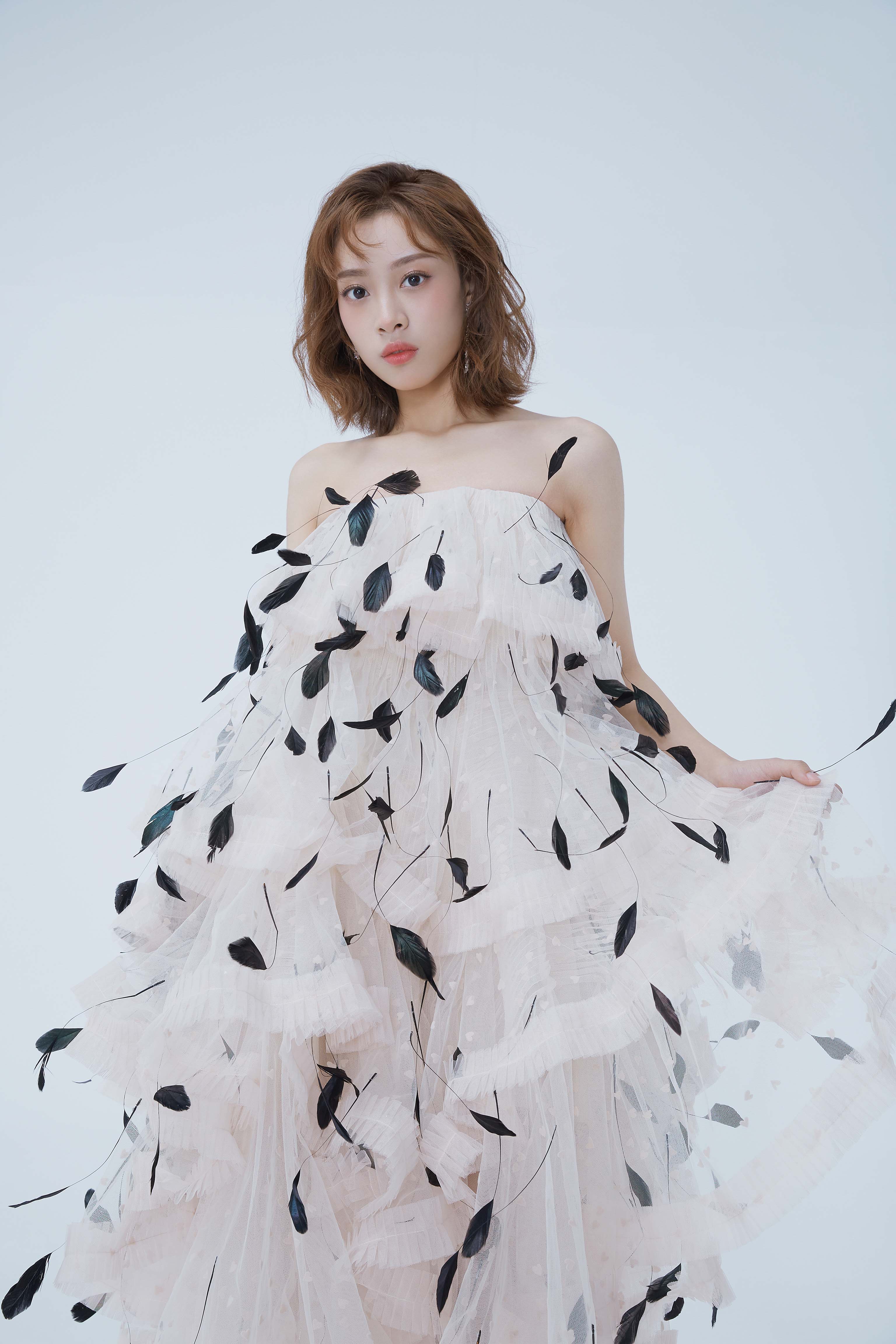 叶炫清新专辑单曲青春的笔划上线青春世界探秘少女心事