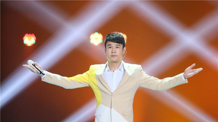 小沈阳自曝早期在洗浴中心演唱 一晚喝30瓶啤酒