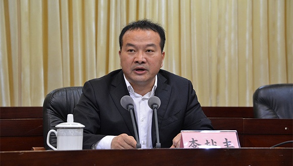涉嫌性侵未成年人，四川阆中政法委书记被带走调查