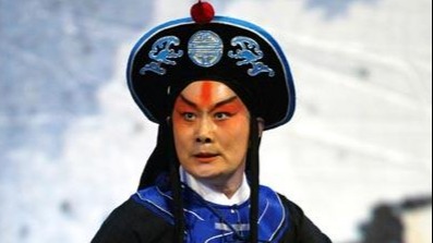 生母想让裴艳玲报答她裴艳玲因此得知自己的真实身世