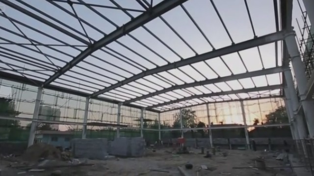 韩炜为孩子们建造免费篮球场 真是令人感动