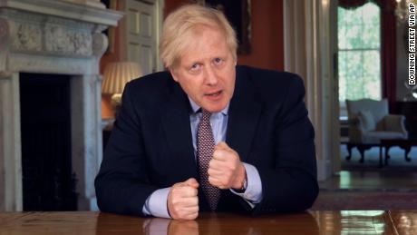 英国首相宣布启动解封，鼓励建筑业、制造业复工