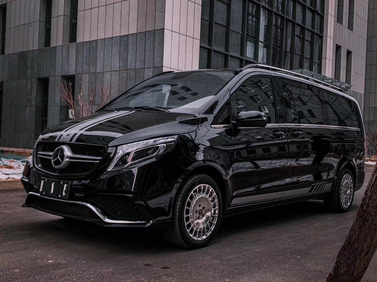 奔驰v260l改装lv私人订制限量款报价