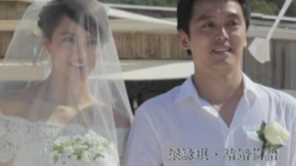 梁咏琪与弟弟小时候的照片曝光 姐弟俩真是太呆萌可爱了