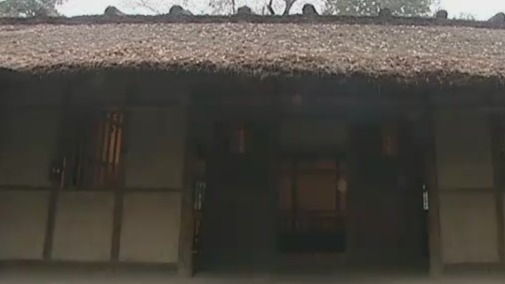 在杜甫的《堂成》这首诗中，诗人喜得新居的心情跃然纸上