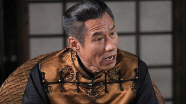 方青卓在生活中太爱说话，刘佩琦：她有5000句话的指标