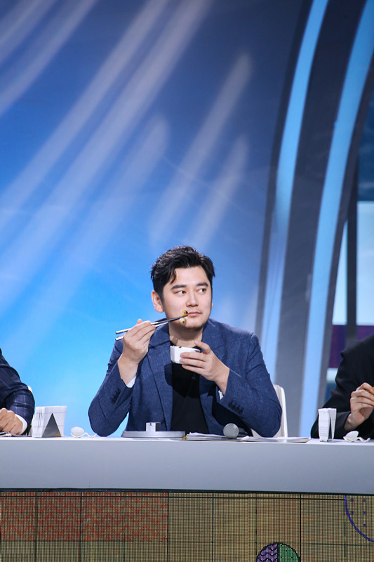 鲜厨100今晚首播柳岩土味情话表白李子峰