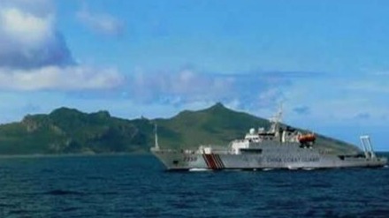中国海警船巡航钓鱼岛 日本派出舰艇全程戒备