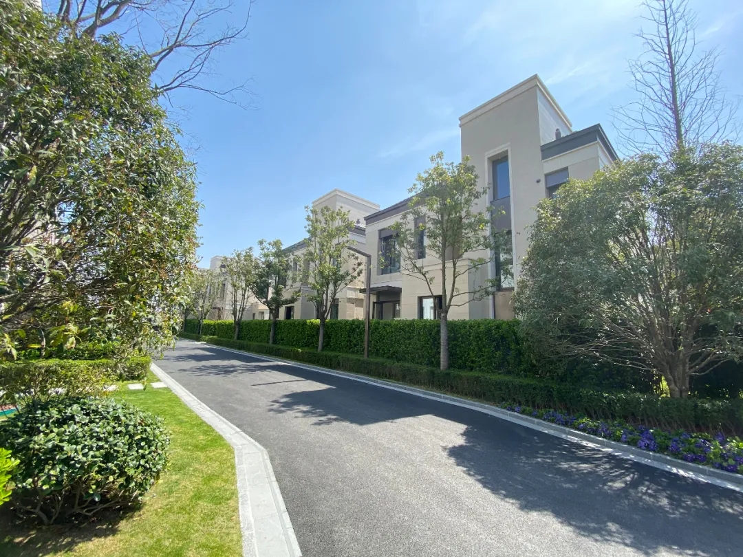 3,复地雅园三期复地雅园三期将于明日(5月22日)开盘,出售最后85套约89