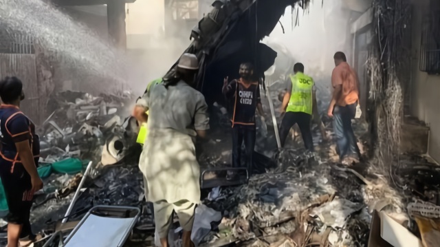 巴基斯坦空难疑云：飞行员3次无视空管警告