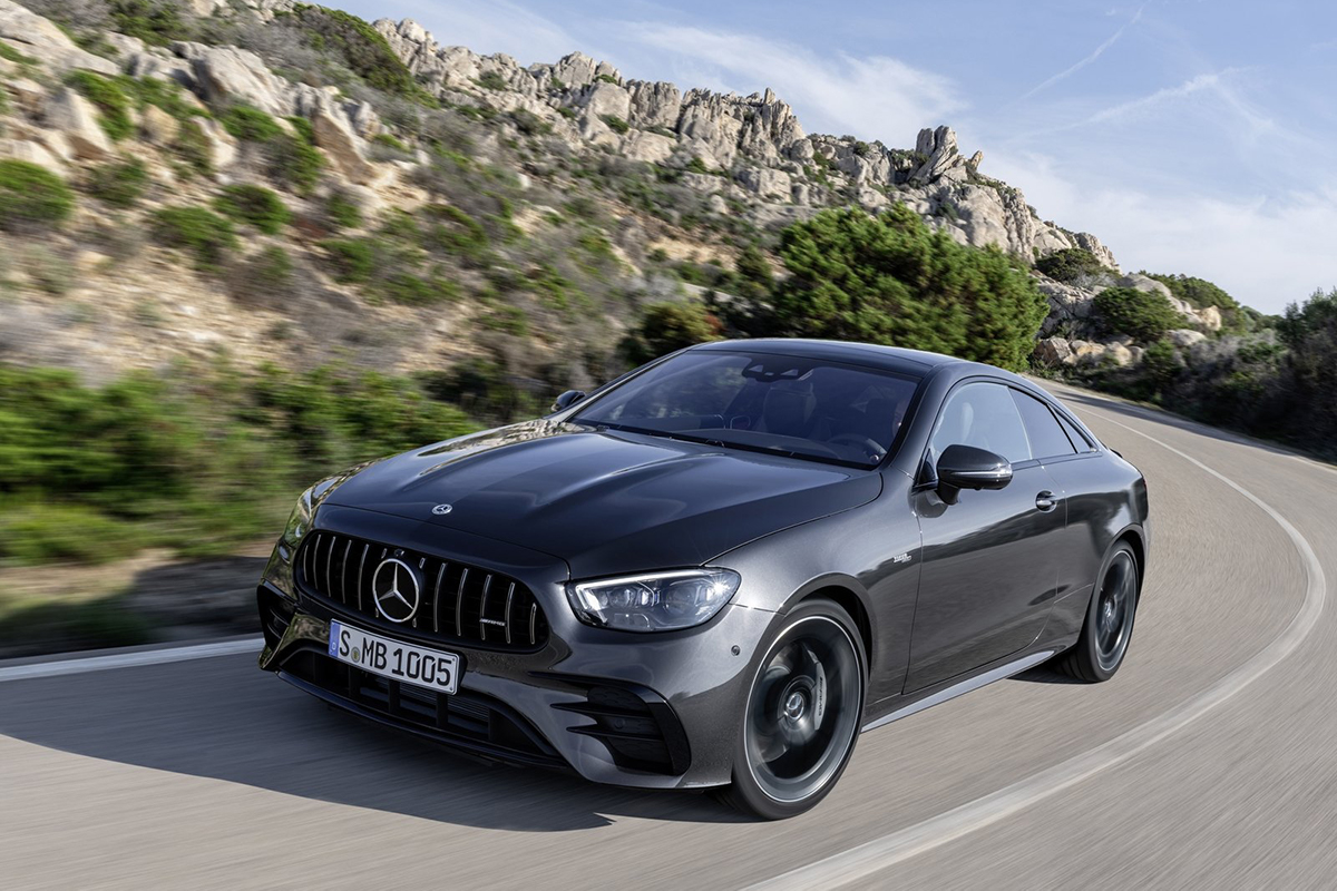 梅赛德斯-奔驰e级轿跑车/敞篷轿跑车