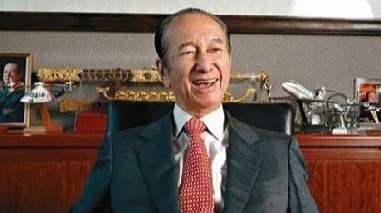 从不上桌的“赌王”走了！用10元赌出5000亿商业帝国，他的故事岂止传奇_凤凰网