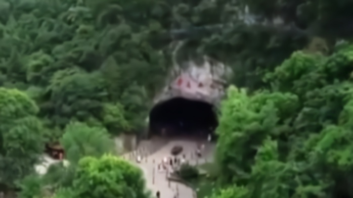 看本溪水洞形态各异的洞穴景观，迷宫一般！