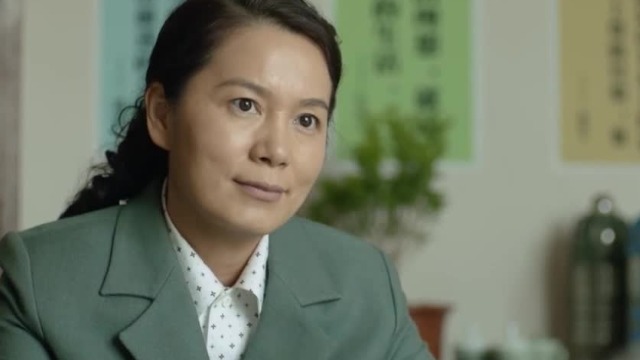 灵与肉:许清多次违反校规 何琳只能去她家做家访了