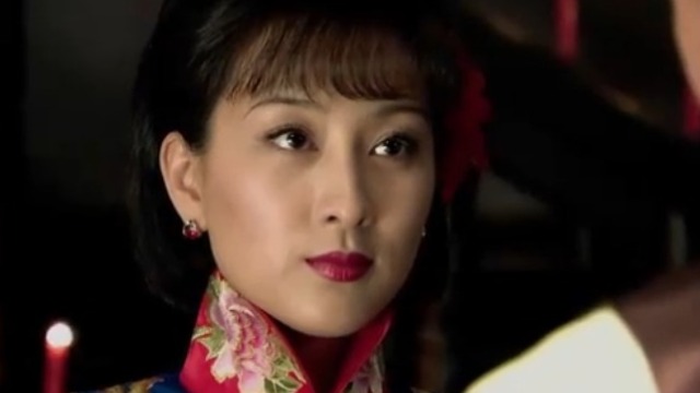 丁默群向关萍露深情表白 话里却带着"火药味"