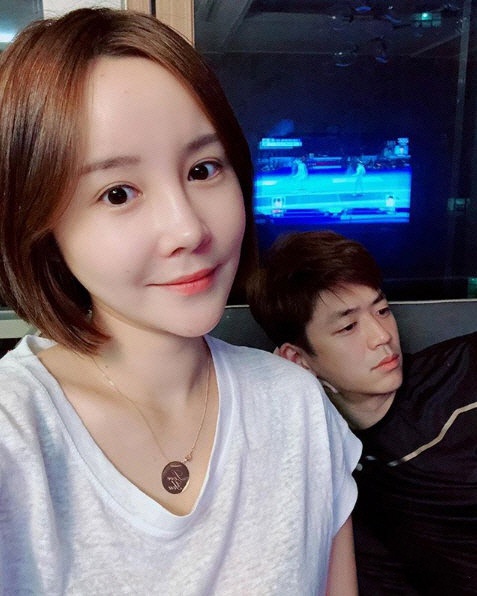 韩女主播排行_韩国女主播凌晨直播1小时,做出一个动作后,竟获粉丝打赏1200万