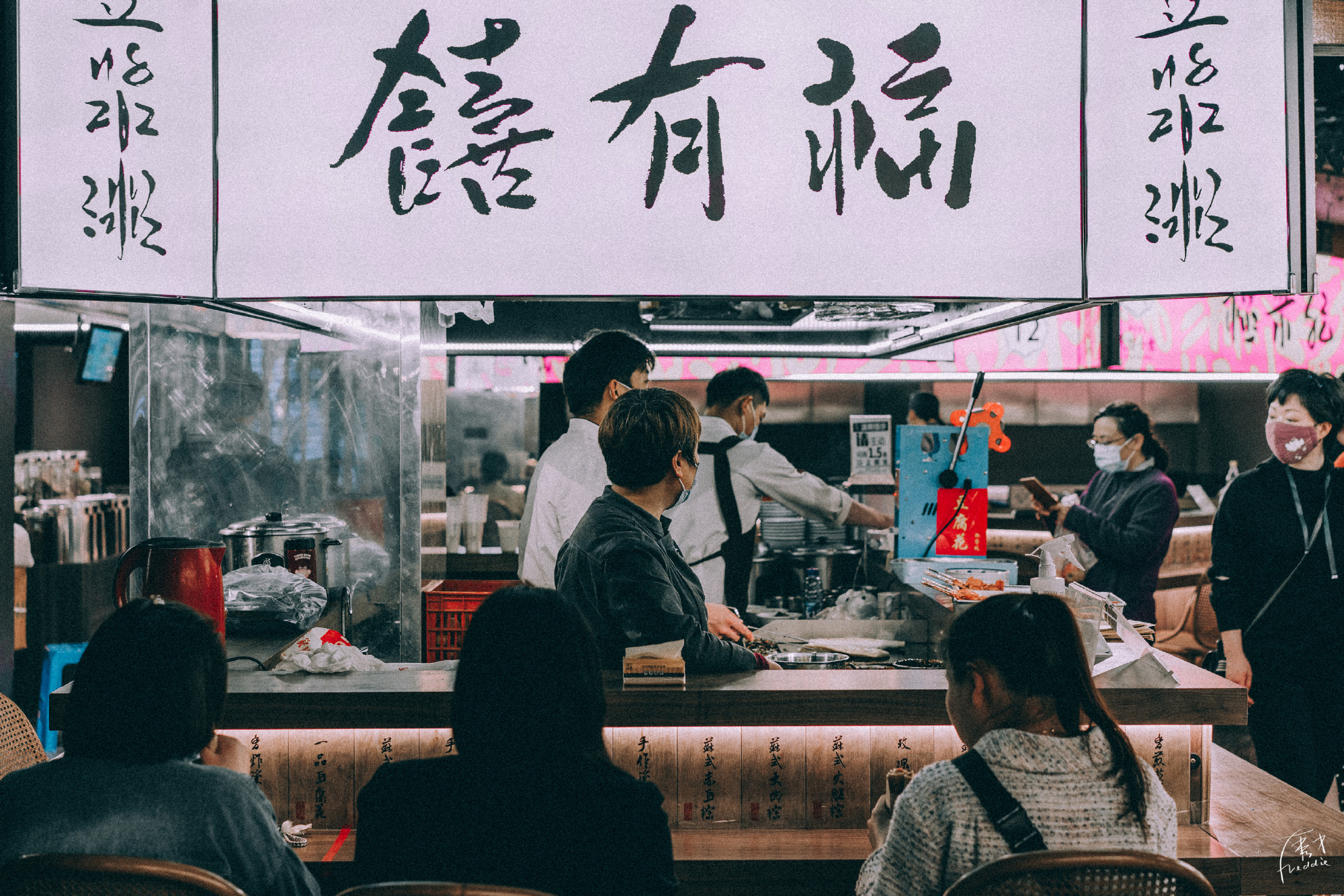 菜市场的GDP_菜市场简笔画(2)