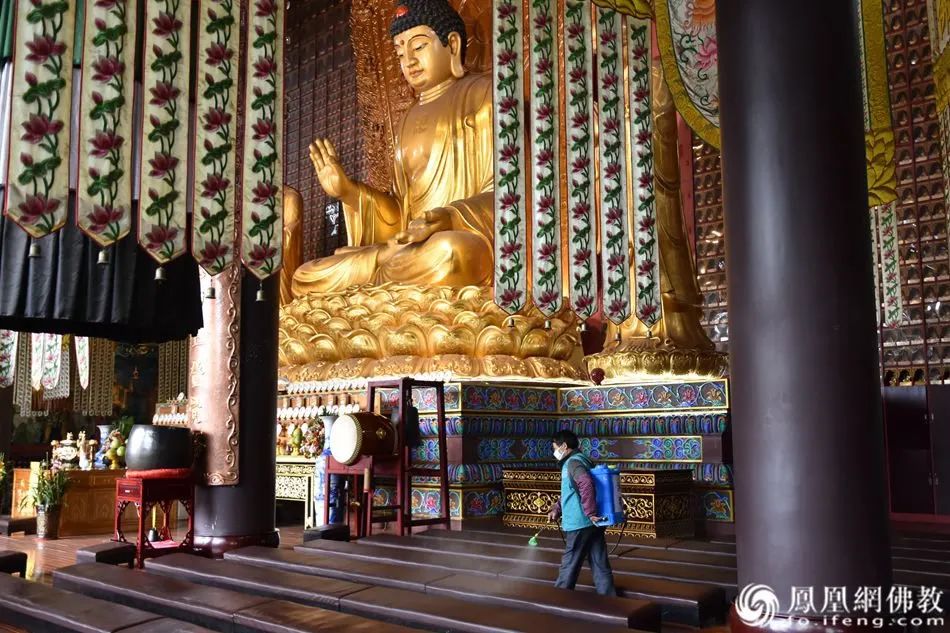 国内四大佛教寺庙 83C364CDABC3C7B7C9D0B5965C3D56C90D16E0B9_w950_h633.jpg