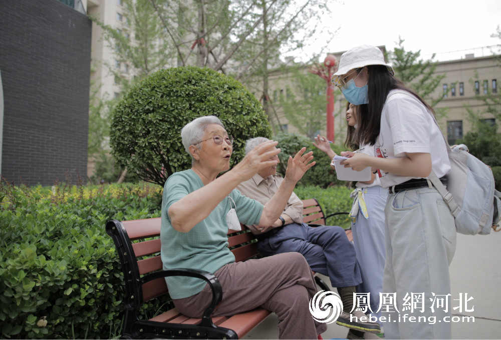 罗玉梅接受媒体采访
