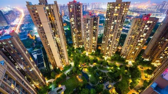 又见排队抢房,买到至少赚百万?深圳这个楼盘火了,住建局喊话_凤凰网
