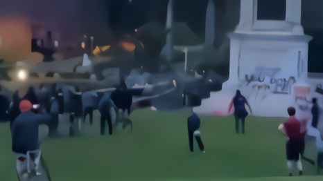 抗议者怒火蔓延，美国国歌词作者雕像被推倒