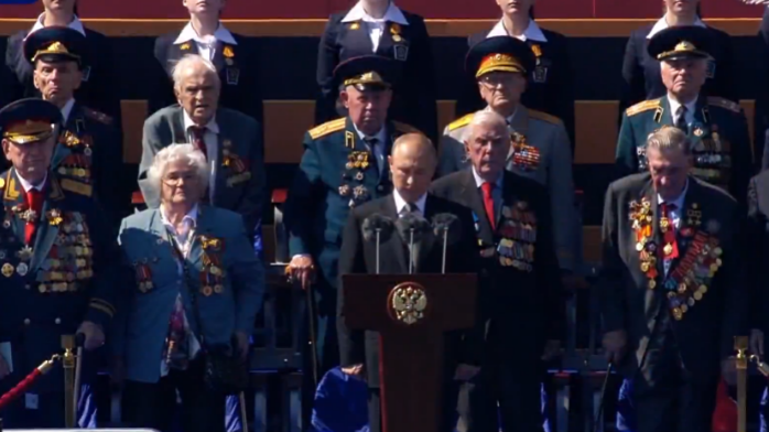 普京发表胜利日讲话 全场默哀一分钟缅怀卫国战争牺牲者