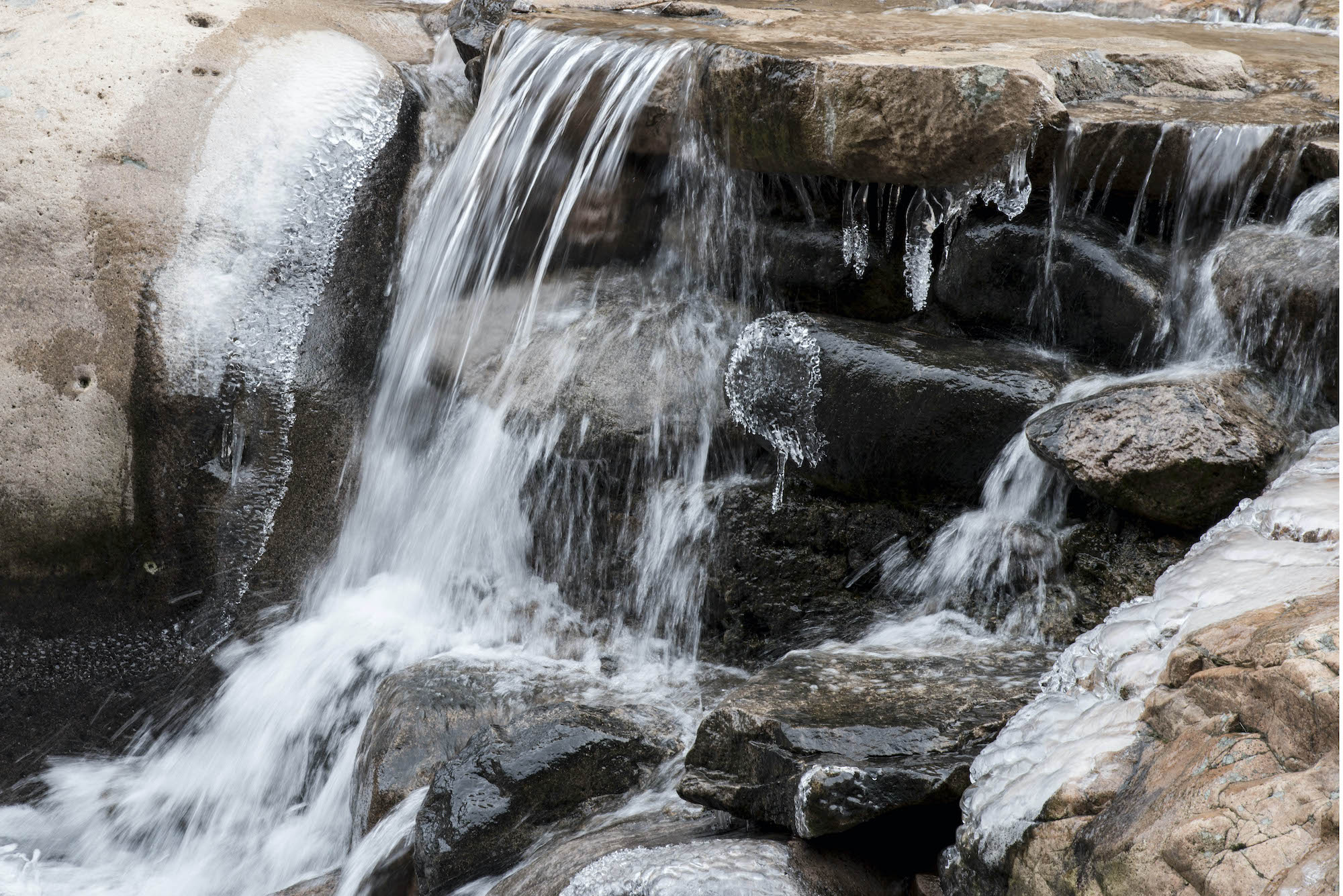 解码山海奇观,探寻崂山“雕刻师”