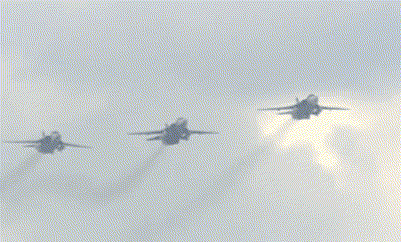 米格-31K携“匕首”高超音速导弹亮相红场上空