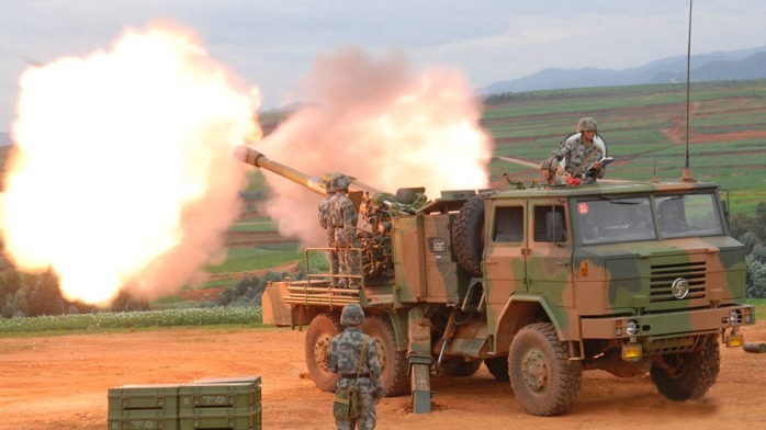 解放军卡车炮在高原作战优势独特 可以压制印军M777