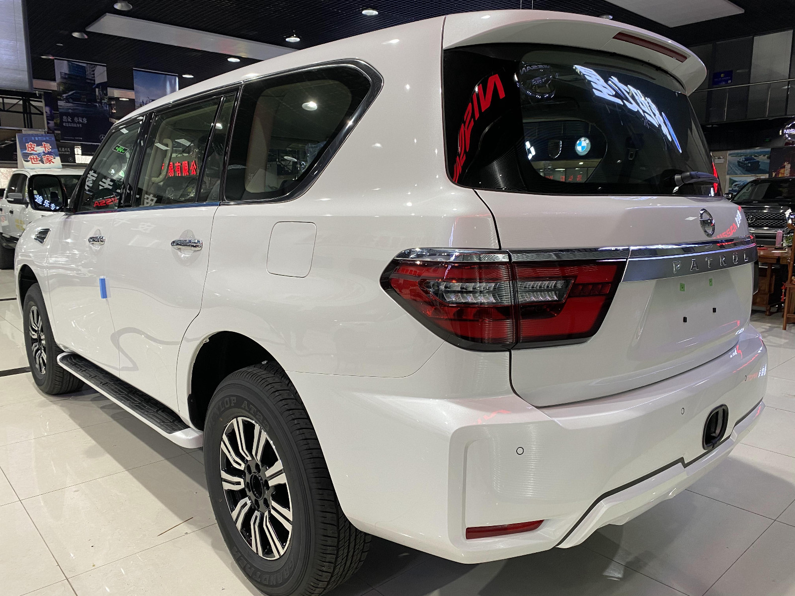 2020款日产途乐y62中东版配置及八月底最新行情