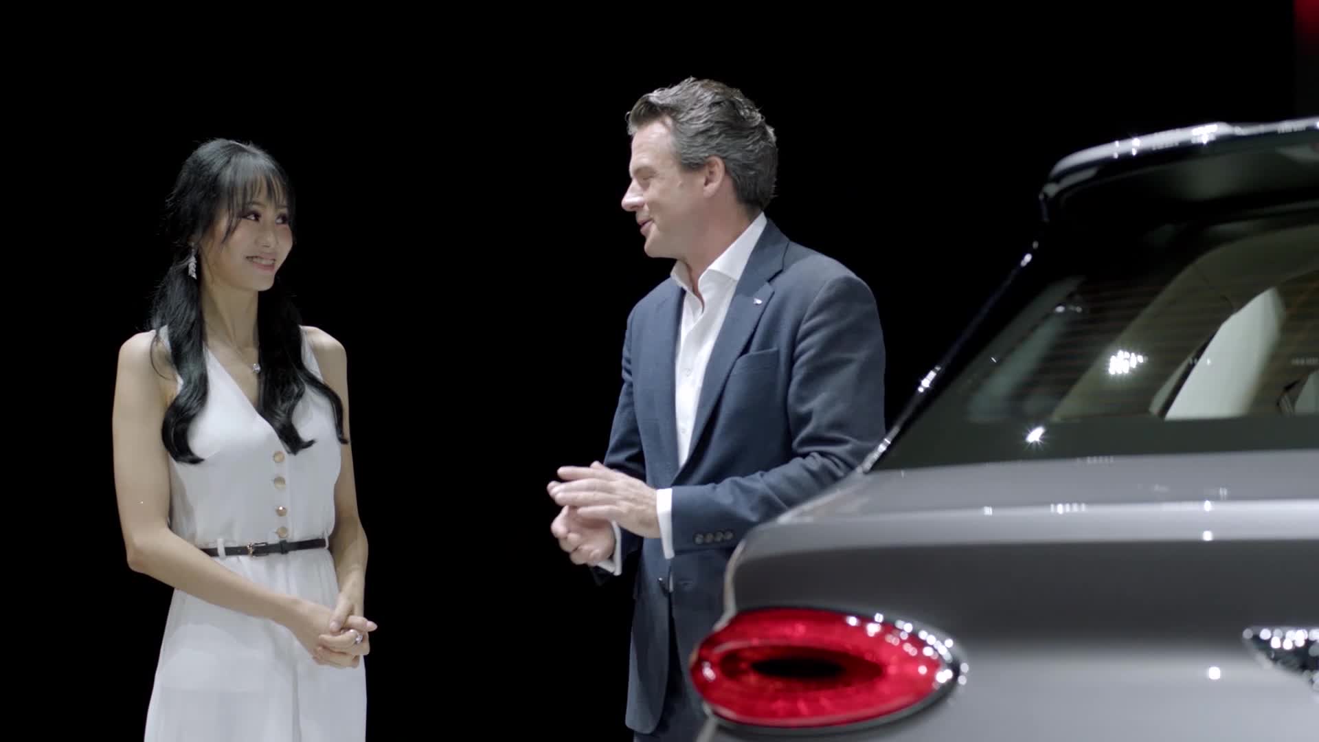 宾利品牌以新添越重新定义超豪华SUV