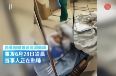 广东一女教师宿舍熟睡遭同事连砍数刀，两人为昔日好友（视频）