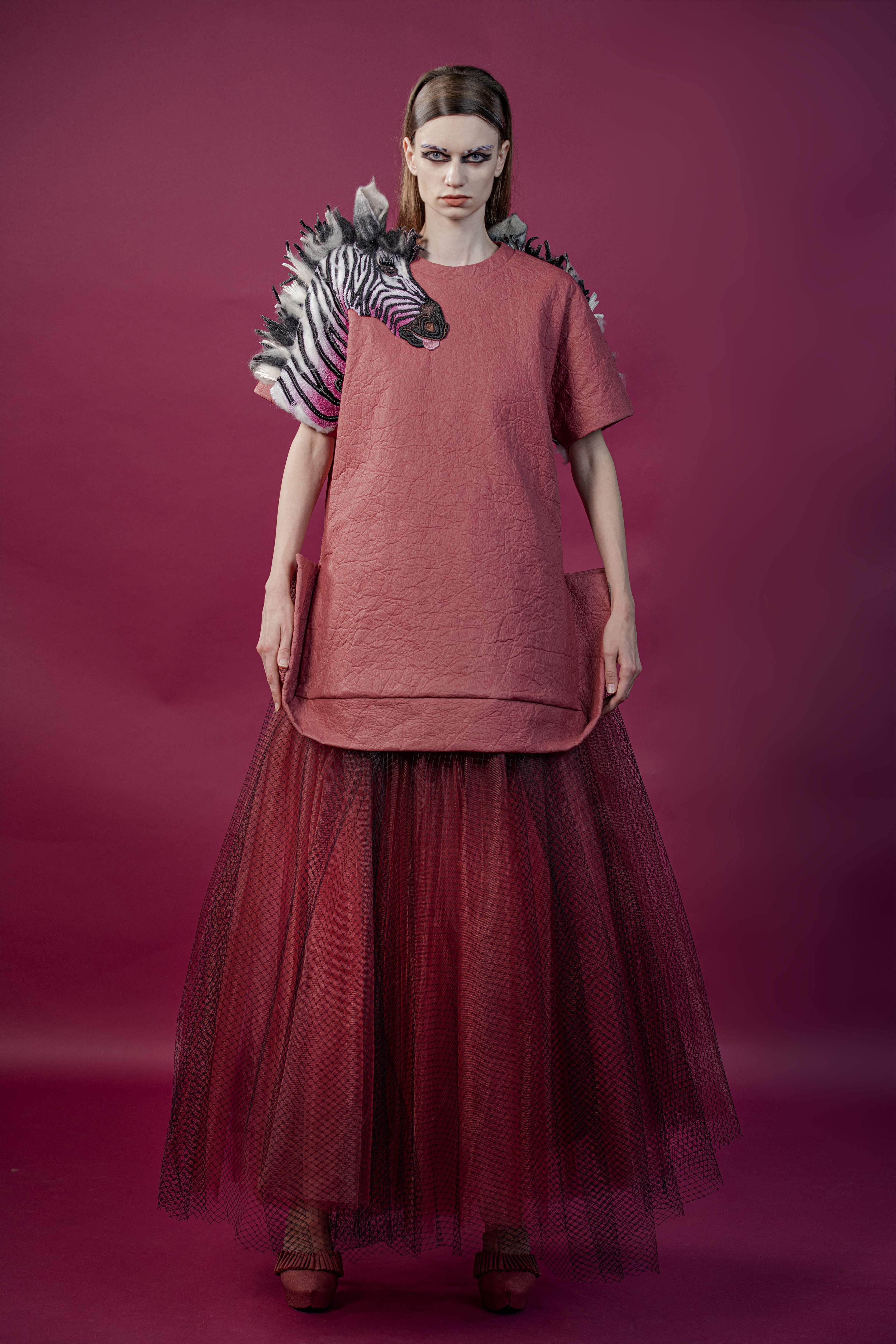 pi09atex面料提取菠萝叶的植物纤维制作而成