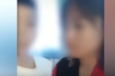 河南官方通报“网红幼师亲吻男童”：幼师辞退，幼儿园停业整顿（视频）