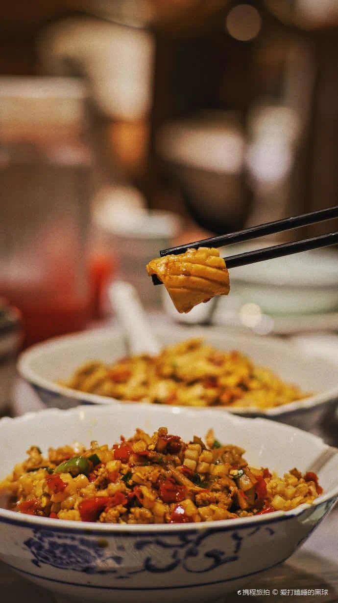 老干妈黯然失色！张艺兴吹爆的这座美食之城，胖子们根本不敢靠近半步！