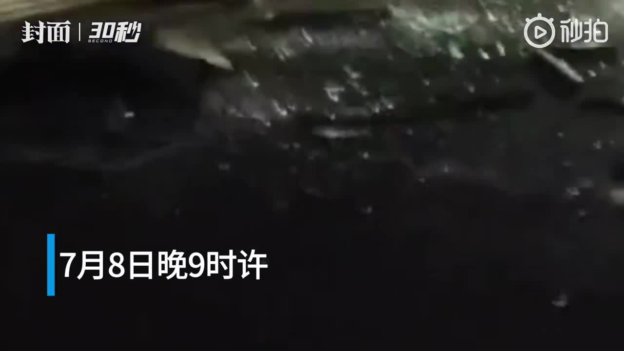 四川广汉鞭炮厂爆炸居民讲述：室内门窗都被震碎