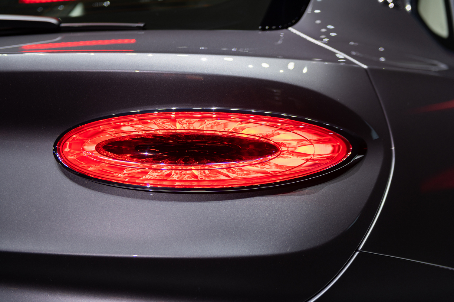 宾利新添越正式上市  售价246.2万元